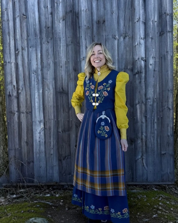 NORDlysblusen i sennepsgul